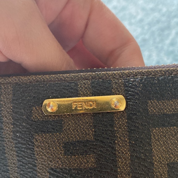 Fendi clutch - Picture 4 of 8